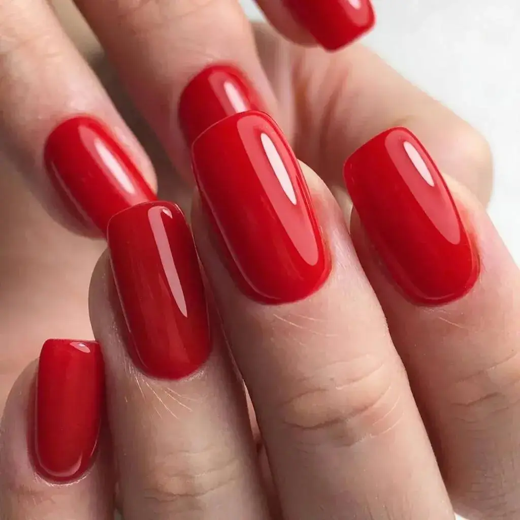 Красный глянец